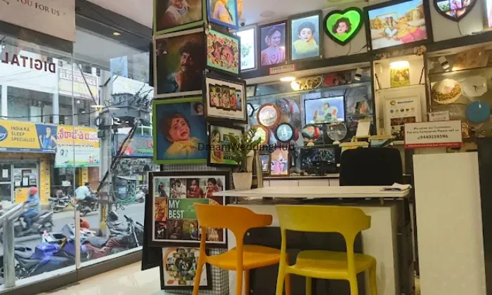 Tokyo Color Lab Studio and Gifts